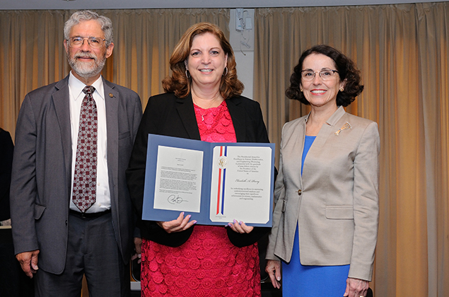 From left to right: John Holdren, Assistant to the President for Science and Technology, and Director of the White House Office of Science and Technology Policy; Elizabeth Parry, Coordinator of The Engineering Place, North Carolina State University;and France A. Córdova, Director of the National Science Foundation.
