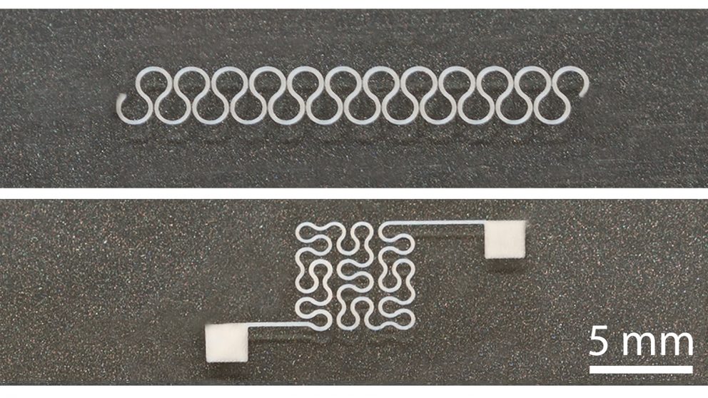 Two printed silver nanowire patterns, horseshoe and Peano curve, with high resolution.