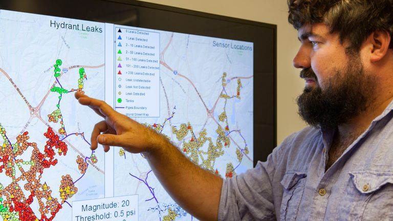 Postdoctoral researcher Jason Patskoski specializes in water resources and civil infrastructure systems modeling. Here he reviews results of a water distribution system leak detection algorithm.