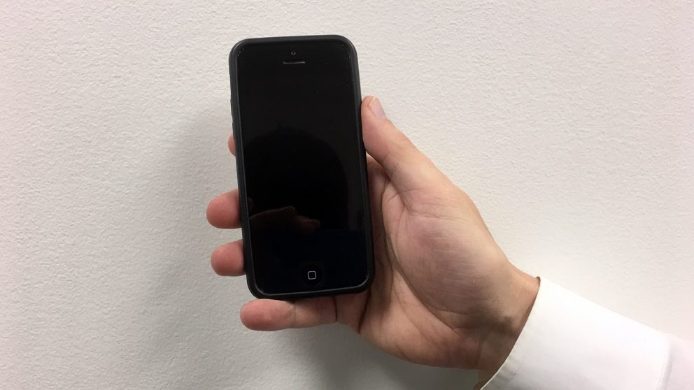 New technique turns smartphones, thumb drives, and other electronics into