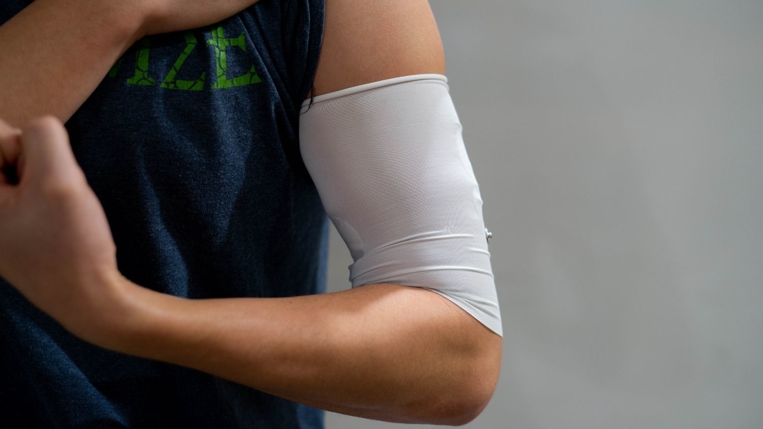 Researchers are developing an armband that can track heart rate.