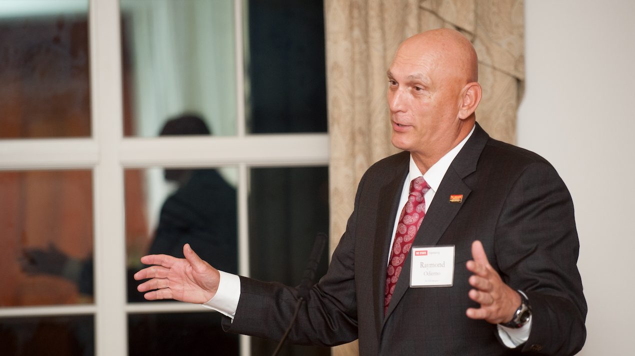 General Raymond T. Odierno speaking from behind a lecturn.