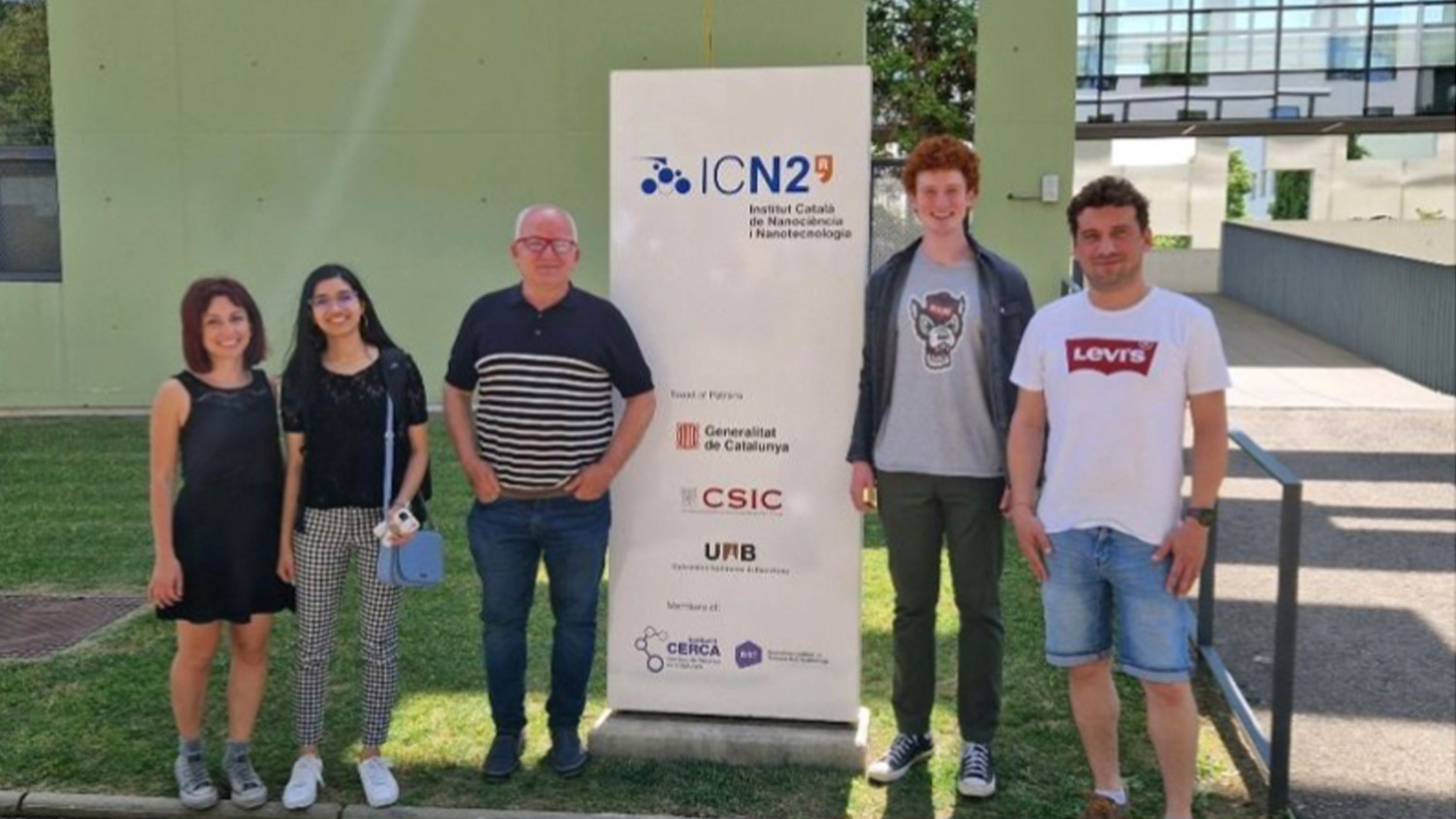 Robert Kobrin, second from right, and fellow researchers on the first day of summer research at ICN2.