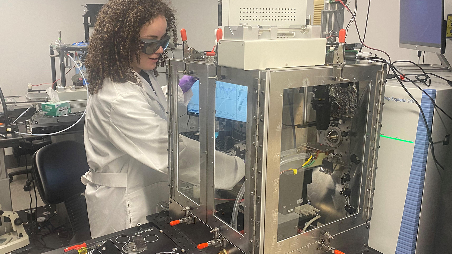 Olivia Dioli, an undergraduate researcher in the Muddiman group, is shown here carrying out experiments involving the development of a system suitability strategy for mass spectrometry imaging.