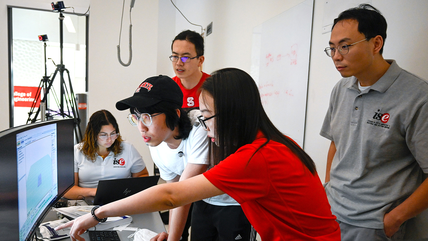 Students interact with robots and imaging software to help better understand the relationships between computers and humans. The Human-Systems engineering lab research aims to improve human safety through human movement measurement and deep learning.